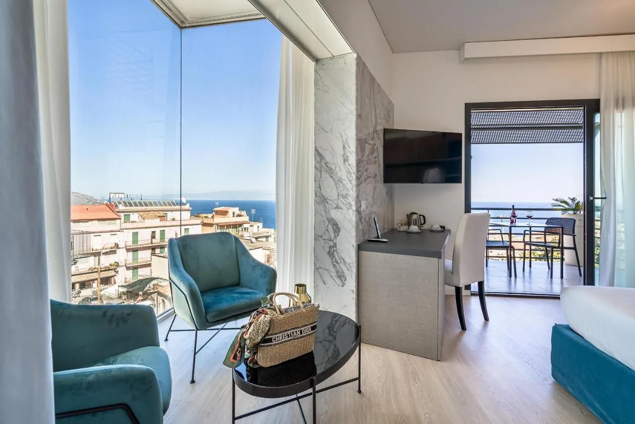 Taormina Palace Hotel 4*,