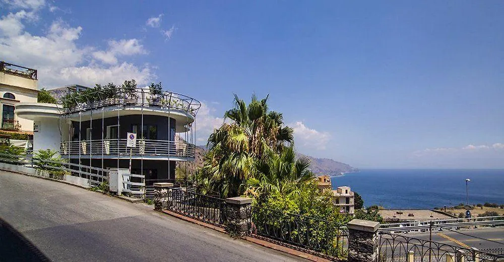 Taormina Palace Hotel location